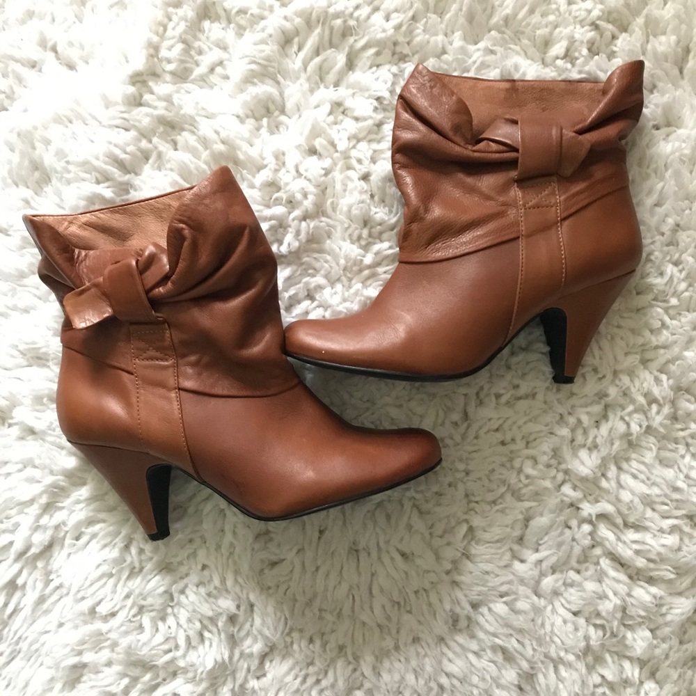 Tan Steven Madden bootie